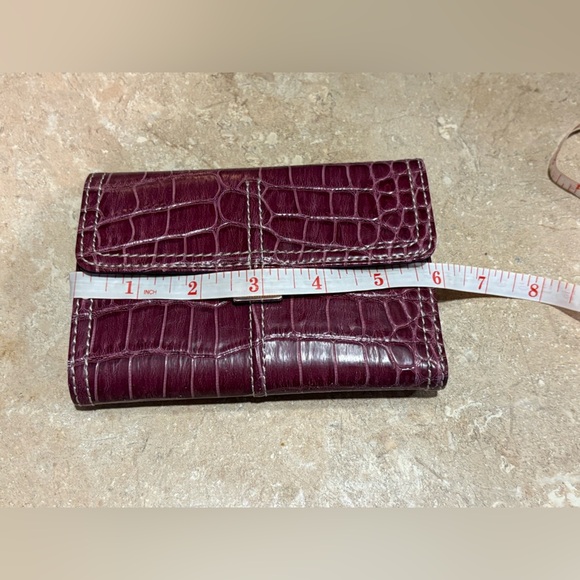 Liz Claiborne Purple Croc-Embossed Wallet - Picture 9 of 10